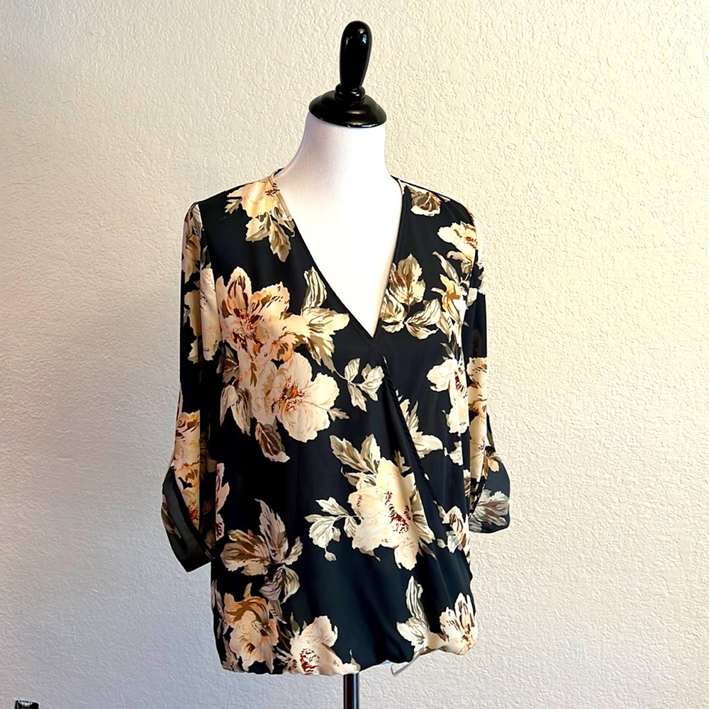 Lg. West Kei Floral Blouse